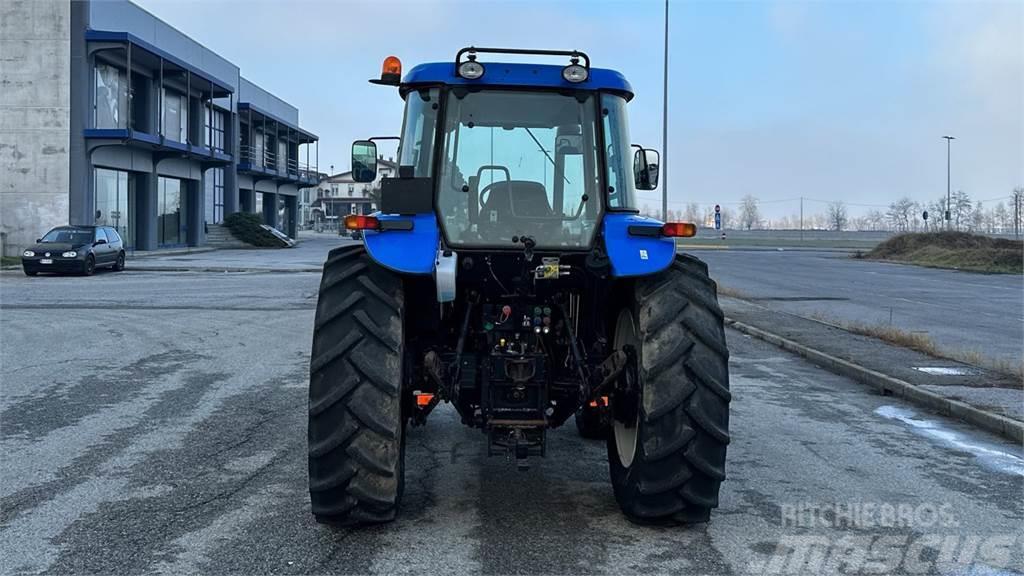 New Holland TD5050 4X4 Chasse neige