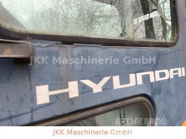 Hyundai Robex130LC 3 Pelle sur chenilles