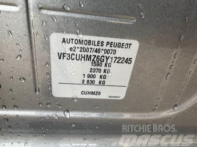 Peugeot 2008 1.2 Benzin vin 245 Utilitaire benne