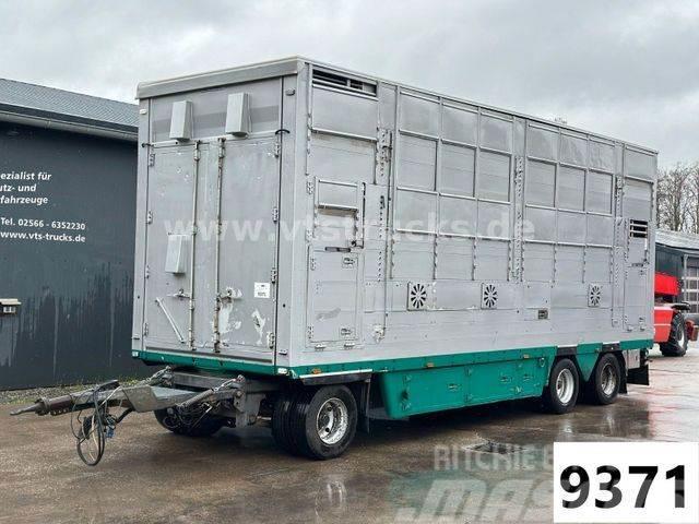 Pezzaioli RBA 31 C 3-Stock Viehtransport Remorque bétaillère