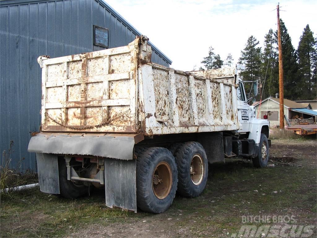 Ford 8000 Camion benne