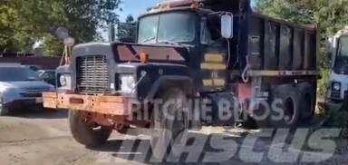 Mack RD690SX Dump Truck Camion benne