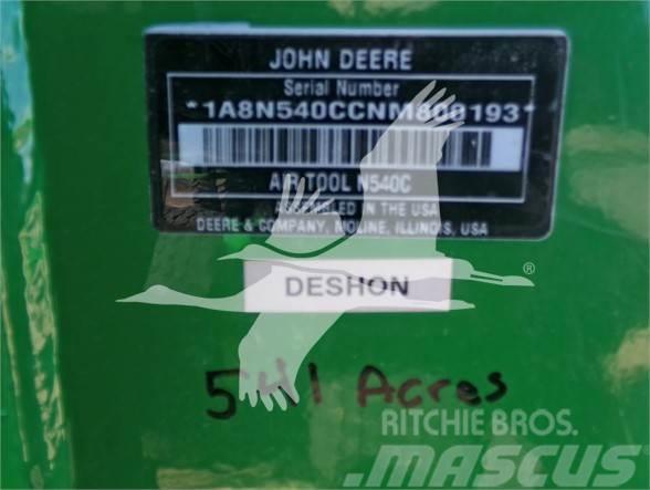 John Deere N540C Semoir