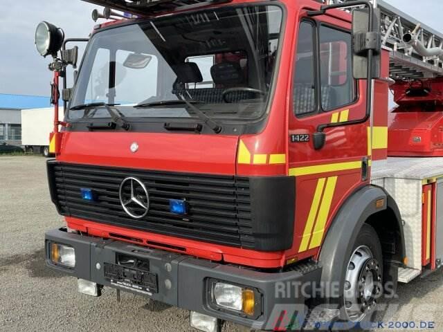Mercedes-Benz 1422 Metz Feuerwehr Leiter 30 m. nur 31.361 Km. Autre camion