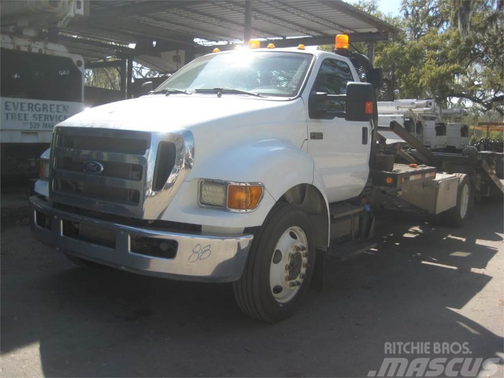 Ford F650 XLT Super Duty Camion treuil