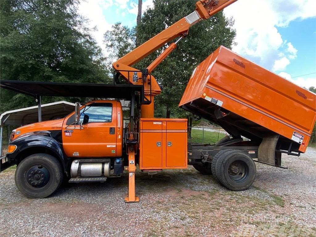 Ford F750 Camion plateau ridelle avec grue