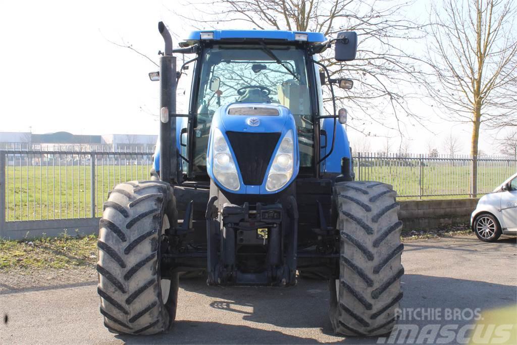 New Holland T7030 Tracteur