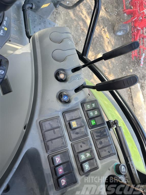 CLAAS ARION 530 CIS Incl Frontlæsser FL 120 Frontlæsser Tracteur