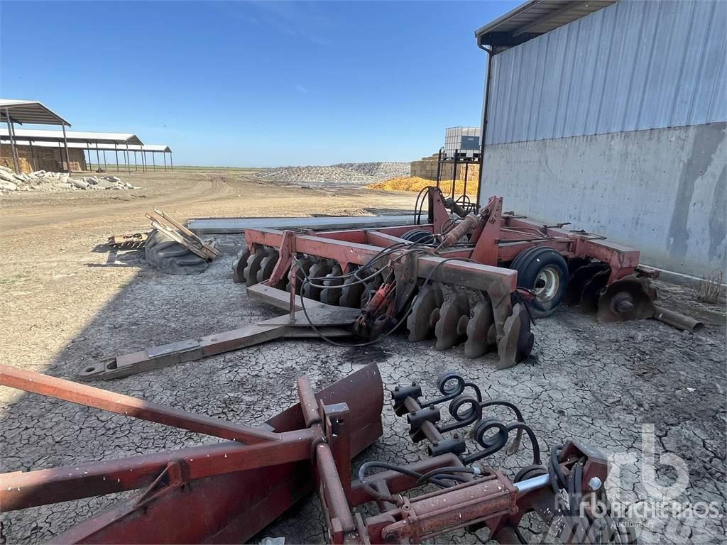 Agco Allis CHALMERS 15 ft Offset Crover crop