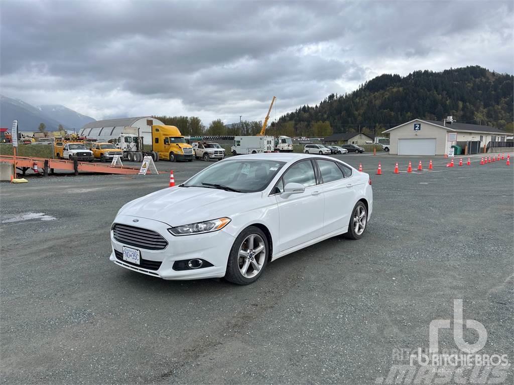 Ford FUSION SE Voiture