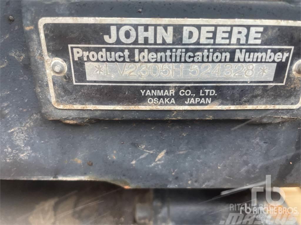 John Deere 2305 Micro tracteur