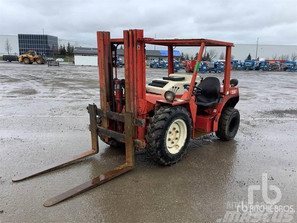 Manitou 4RM 20HP Chariots diesel