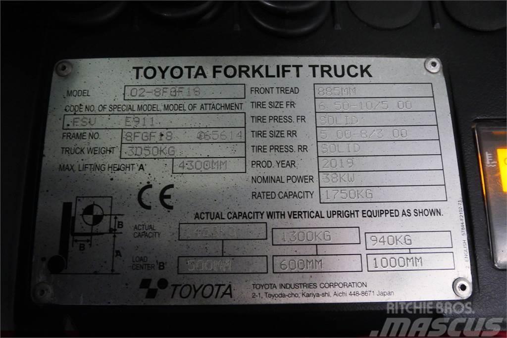 Toyota 02-8FGF18 Chariots GPL