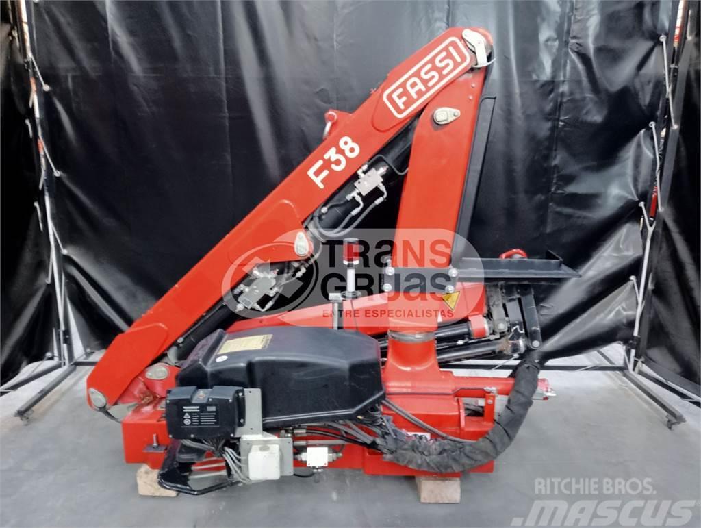Fassi F38AF Grue auxiliaire