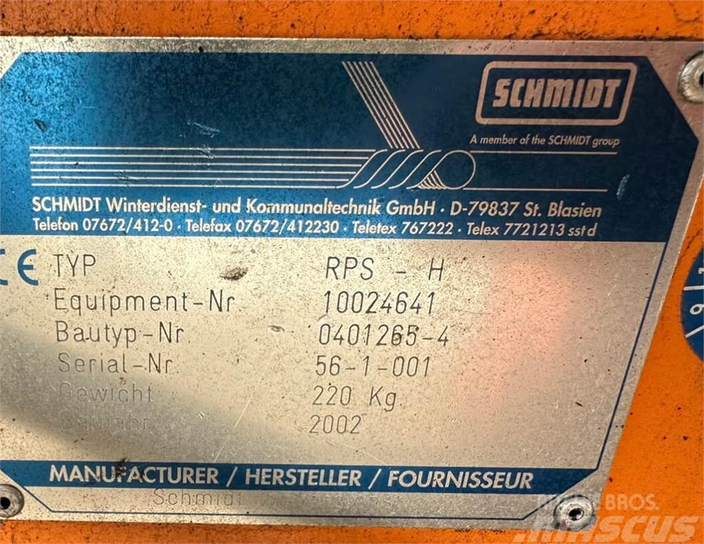 Unimog Leitpfostenwaschgerät Schmidt RPS-H Autres matériels d'espace vert
