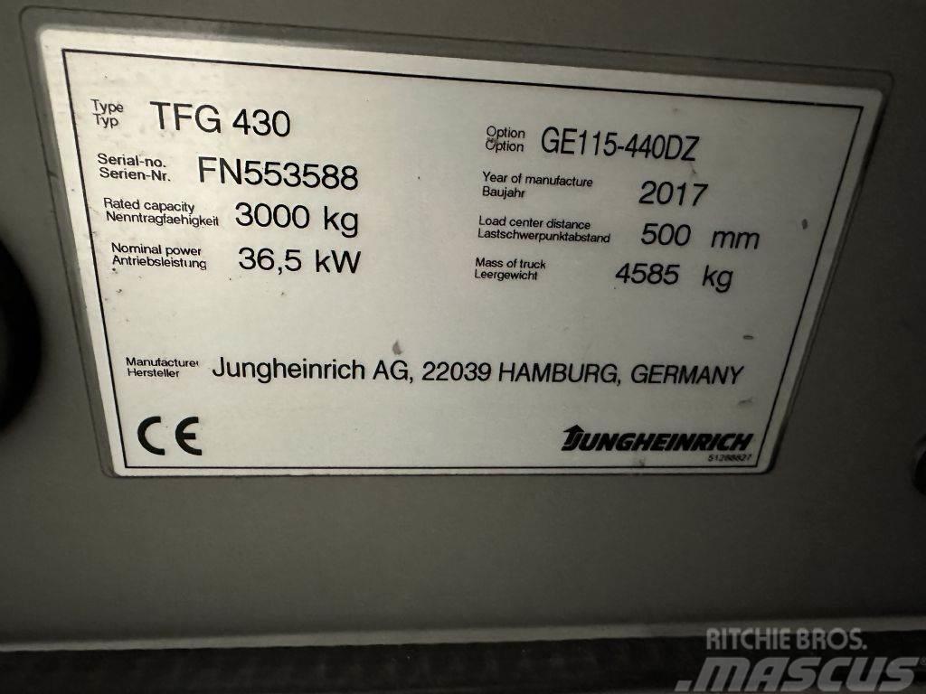 Jungheinrich TFG 430 - TRIPLEX 4,4 m Chariots GPL