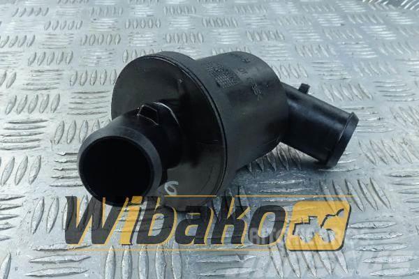 Ford Crankcase breather Ford D05WA 12Z03707 Autres accessoires