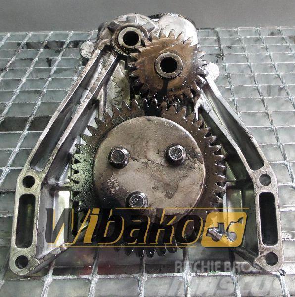 Volvo Oil pump Engine / Motor Volvo D12D 6101726 Moteur