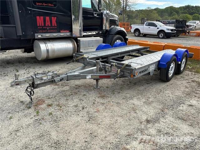 Demco AT7000P aux enchères | Demco AT7000P semi remorque porte engin à ...